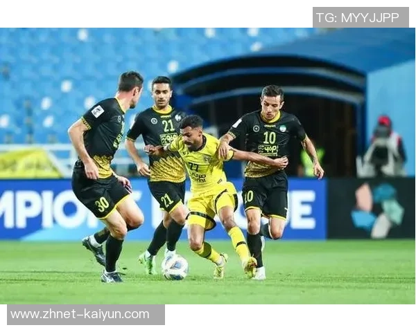 俄罗斯与沙特足球排名对比分析及未来发展趋势探讨 俄罗斯与沙特足球排名对比分析及未来发展趋势探讨